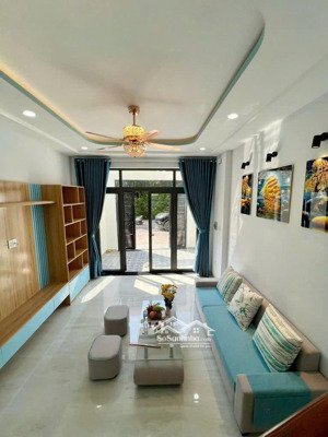 chính chủ bán nhanh nhà q9 xây mới hoàn thiện