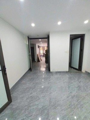 bán gấp nhà riêng 75m2 tại đê la thành, mặt ngõ ô tô tránh , giá cực chất 26,5 tỷ