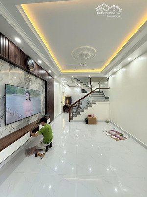 nhà 3,5 tầng xây mới gần chợ lũng, đằng hải, hải an, sát mặt đường