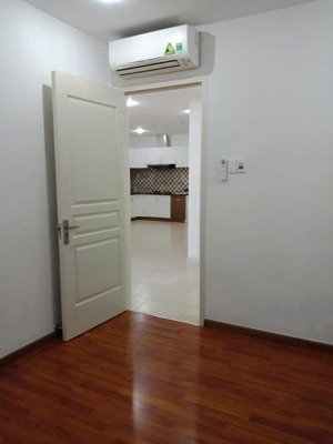 hott cho thuê cc- sacomreal hòa bình, 80m2, 2pn 2wc, nhà trống, sạch đẹp, giá 8,5tr lh:0779072306