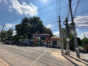 chính chủ cần bán 200m2 thổ cư, giá 400tr, mặt tiền đường nhựa 8m đối diện trường tiểu học an linh