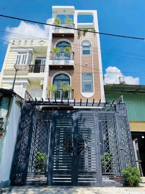 bán nhà riêng 100m2 đường hoàng phan thái, xã bình chánh