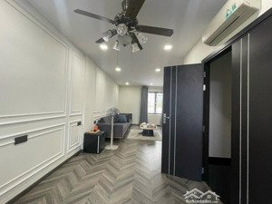 bán nhà nát mặt tiền đường nội bộ trải nhựa 8m số 142 nguyễn thị thập , quận 7. dt 4x17,5m