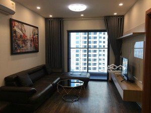 bán căn hộ 2n tầng 26 goldmark city, 5,8 tỷ hàng hiếm.căn hộ 2 ban công cực thoáng.lh:0988121033