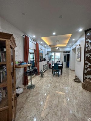 hiếm ! bán căn 143m- 3pn3w tòa 34t hoàng đạo thúy bc hướng mát giá 10.7 tỷ