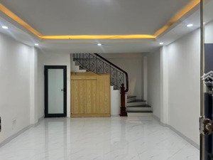 nhà cực hiếm! phố hoàng ngân dt30m2 mt4.3m 7.8tỷ