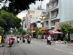 cần bán gấp mt tân kỳ tân quý p.13 tân bình. dt: 4.55 x 29m. nhà cấp 4 tiện xây mới