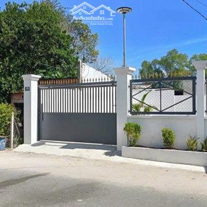 chủ kẹt tiền cần bán gấp nhà đang xây dở. 153,9m2 đất ngay mặt tiền đường, shr, pháp lý chuẩn chỉnh