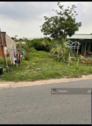 chủ cần vốn gấp bán nhanh lô tại đường số 5, xã tân thông hội, giá: 680tr, 128 m2( có 113m2 thổ)