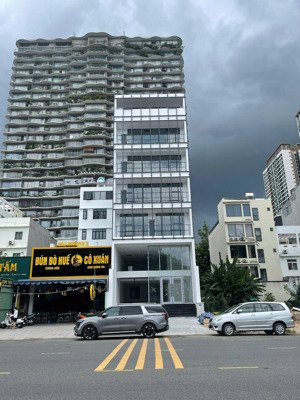 siêu phẩm 8x20 hầm trệt 7 lầu tại trương văn bang q2, giá chỉ 210 triệu, 1300m2 có tm pccc đầy đủ