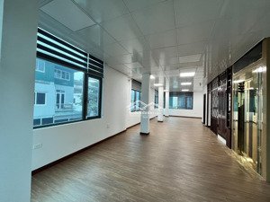 cho thuê sàn văn phòng 85 m2/tầng tại mỗ lao - thanh bình lô góc 3 mặt thoáng đẹp, nhiều ánh sáng
