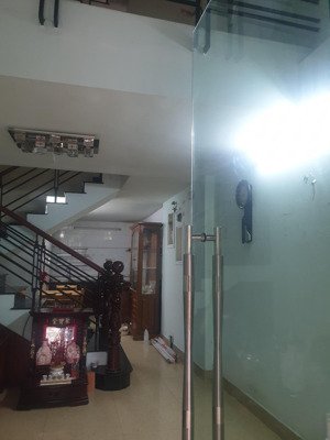 chính chủ gửi bán nhà ngộp giá tốt khu trung tâm q11