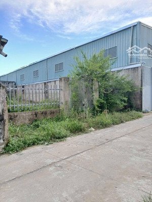 đất gia đình cần bán tại xã bình chánh