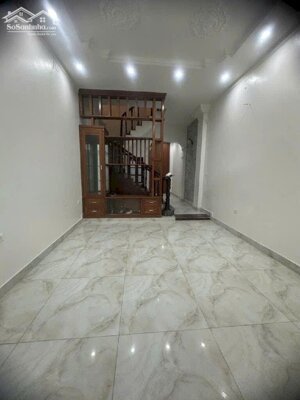 TÂY HỒ LỘNG GIÓ - DỐC TAM ĐA NHÀ ĐẸP 45m² x 5 TẦNG - TẶNG NỘI THẤT - SỔ VUÔNG ĐÉT - GẦN Ô TÔ - NHÀ CHẮC CHẮN