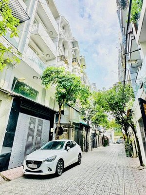 bán nhà thiết kế hiện đại, rẻ nhất khu vực, xe hơi vào nhà - phạm văn chiêu - 4 tầng full nội thất