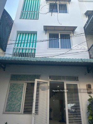 giá rẻ trường thọ, tp thủ đức - nhà 1 trệt 2 lầu, kết cấu đúc chắc chắn, sổ hồng hoàn công chuẩn