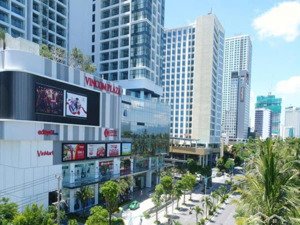 bán toà nhà mặt phố huế, 300m2 10 tầng giá 699 tỷ, sổ đỏ chính chủ, sẵn sàng giao dịch.