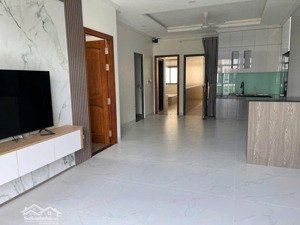 căn hộ 2 pn full nội thất cao cấp,thoáng mát sạch sẽ,view công viên hồ bơi giá 14,5 triệu.