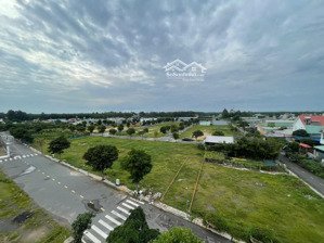 chính chủ cần bán - ngay đường phùng hưng - 100m2 - giá chỉ 2 tỷ - sổ sẵn - vay ngân hàng 1.4 tỷ