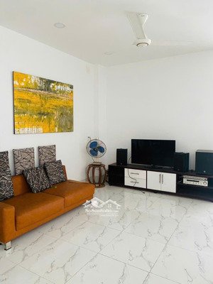 cho thuê căn hộ 2 phòng ngủ rộng 150m2 khu shophouse minh mạng, đà nẵng. liên hệ my 