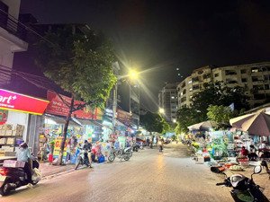 mảnh đấy vị trí cực đẹp phố đỗ nhuận đường 10m vỉa hè rộng 101m2 mt 7,2m nhỉnh 36 tỷ