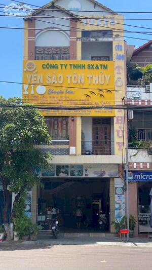 CHÍNH CHỦ BÁN NHÀ MẶT TIỀN 3 TẦNG, NGAY TTTP QUY NHƠN – 194,67M2 CHỈ 20 TỶ, LH:0983729758.