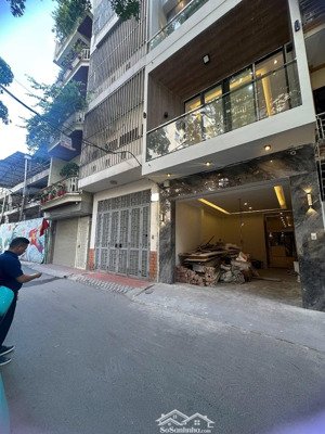 siêu phẩm - đẹp - hoàng cầu - diện tích 62m2 - 5 tầng - 25 tỷ