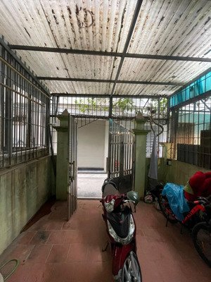 bán nhà tứ liên 70m, 4 tầng, mặt tiền 4 m trung tâm tây hồ, giá 13,2 tỷ!