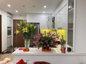 giá tốt nhất tại florece, em có quỹ căn chính chủ cho thuê 2pn đồ cơ bản và 3pnđủ nội thất từ 13tr