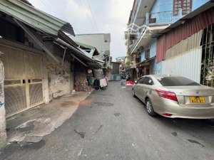 nhà cấp 4 kinh doanh văn chương - mặt chợ - gần hồ - đường ô tô