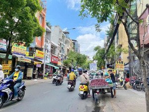 bán nhà góc 2 mặt tiền đường nguyễn tuyển phường bình trưng tây quận 2