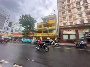 siêu phẩm 12x10m mặt tiền kỳ đồng, quận 3 cho thuê cực tốt