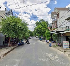 chủ gửi bán dãy trọ 5 phòng dt 109m2/ 3tỷ560 thu nhập 7tr/tháng, cách ql13 chỉ 1km, full thổ cư shr