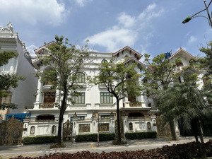 giá đầu tư! biệt thự bán đảo linh đàm - phố nam sơn - 300m2 x 4 tầng, mt12.5m giá 66 tỷ có tl.