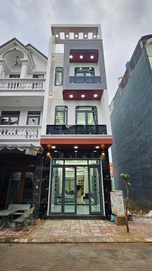 bán nhà 1 trệt 2 lầu kdc phú hồng thịnh 8 , p.bình chuẩn, tp.thuận an