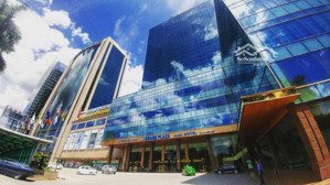 chính chủ cần bán 02 ô sàn văn phòng hạng a tòa charmvit; dt 86m2 và 112m2 giá 60tr/tháng; view đẹp