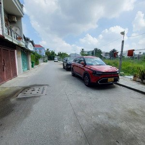 11tr/tháng, nhà cho thuê đối diện cổng vạn phúc city, hiệp bình phước, thủ đức