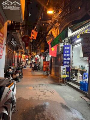 Bán nhà phố Chùa Láng, Đống Đa 42m2 xây 5 tầng đẹp mặt tiền rộng 4.2m nhỉnh 8 tỷ