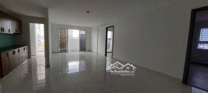 căn hộ quận 2 rất đẹp, rộng 112 mét, 3 phòng ngủ, 3wc, giá rẻ chỉ 10 triệu. 00907706348 liên