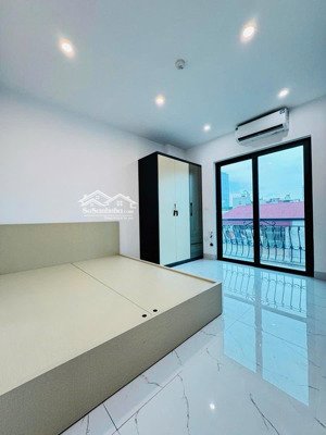 chung cư mini-lô góc 2 thoáng-ngõ thông-thang máy-17 phòng khép kín-dòng tiền 90tr/tháng-80m2