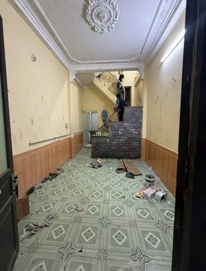 bán nhà nguyên căn ngõ minh khai- dân xây, gần oto dừng đỗ- 30m- 6 tỷ 1