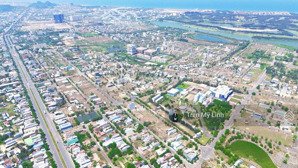 lô góc 2 mặt tiền đường lớn 22.5m - ngay đh fpt va phan chau trinh chỉ 6.3 tỷ - lh 