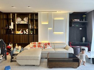 chính chủ bán gấp căn góc 104m2, tầng đẹp, view thoáng, full đồ chỉ 7tỷx bp tại iris garden. ko ảo