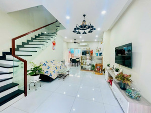 bán nhà phố 80m2 tại melosa garden giá 8,9 tỷ. lh xem nhà