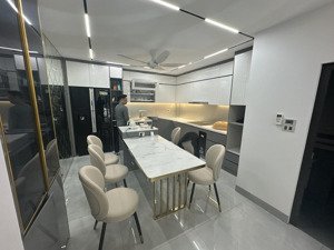 bán nhà xây mới ngõ phố thái hà - trung tâm quận đống đa - 4 tầng chỉ với giá 5 tỷ