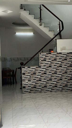bán nhà hẻm 4m văn thân, 39m2, 1 trệt 1 lầu, nhỉnh 4 tỷ!