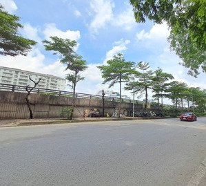 mặt phố đường bưởi vỉa hè rộng kinh doanh đỉnh 32m, 4 tầng, giá 12,5 tỷ!