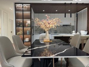 bán gấp căn hộ rẻ nhất vinhomes gardenia.dt: 115m2_3pn full đồ,nhỉnh 9tỷ bao phí.cam kết ko chào ảo