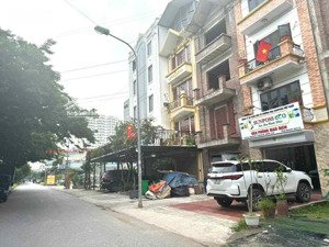 bán nhà đặng văn ngữ, đống đa, 130m*4t, 27 tỉ. bán mọi giá.