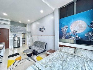 cho thuê căn hộ duplex cửa sổ lớn - 35m2 - thang máy - 4ng4xe - được nuôi pet - ngay cầu vượt 3/2